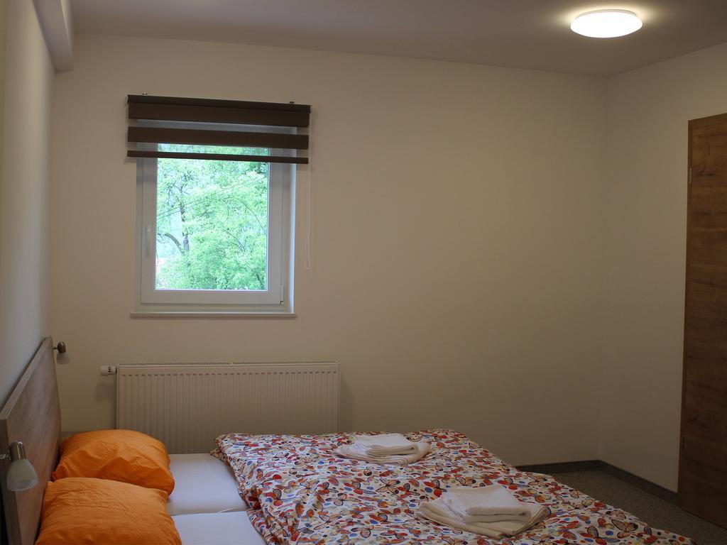 בובק Apartment Pri Nama מראה חיצוני תמונה