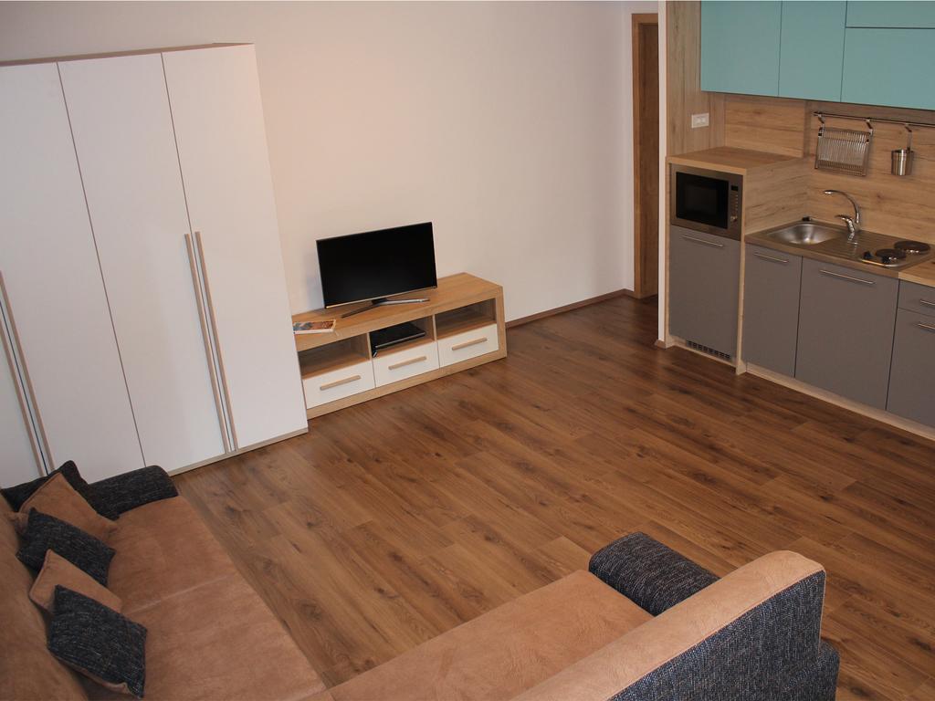בובק Apartment Pri Nama מראה חיצוני תמונה